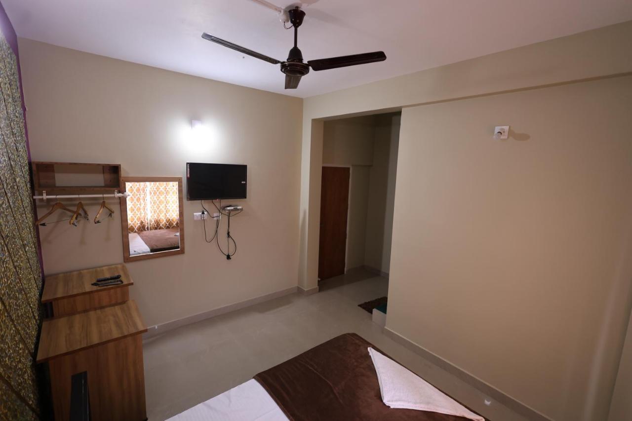 Hotel Wayanad Regal Residency à Kalpatta Extérieur photo