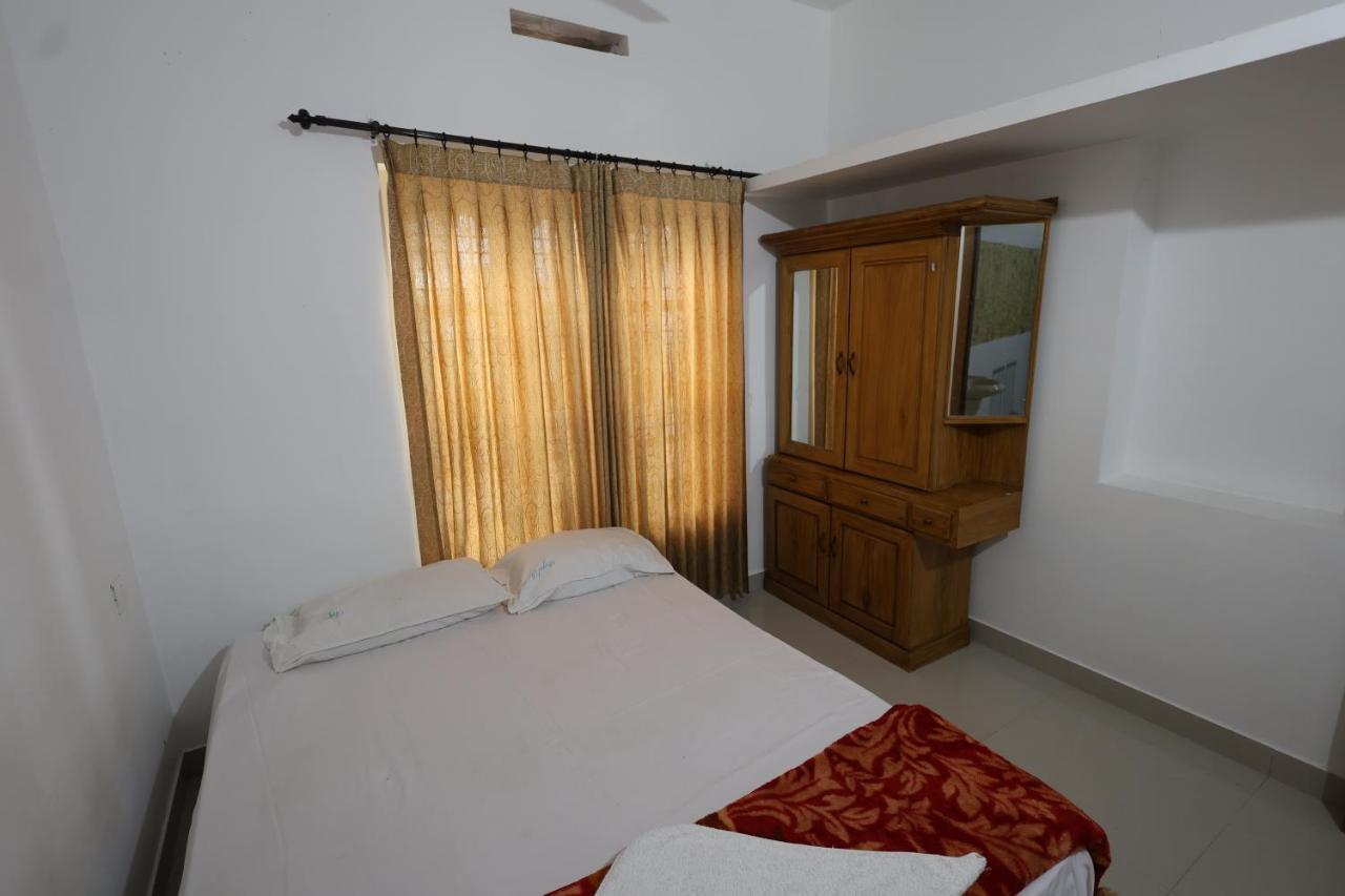 Hotel Wayanad Regal Residency à Kalpatta Extérieur photo